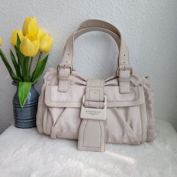 Handbag - Picture 2 of 10